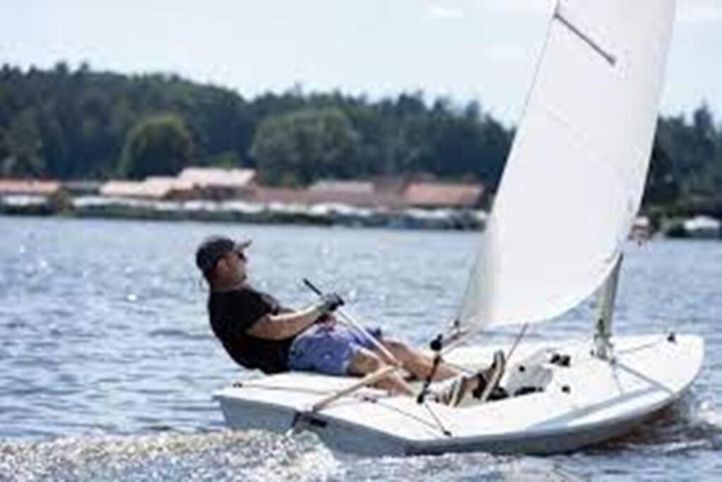 Bungalow Direkt Am See, Mit Eigenem Boot Roding Extérieur photo
