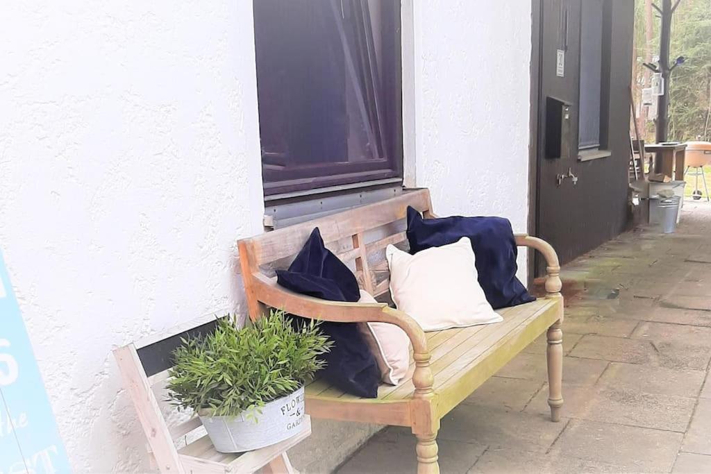 Bungalow Direkt Am See, Mit Eigenem Boot Roding Extérieur photo