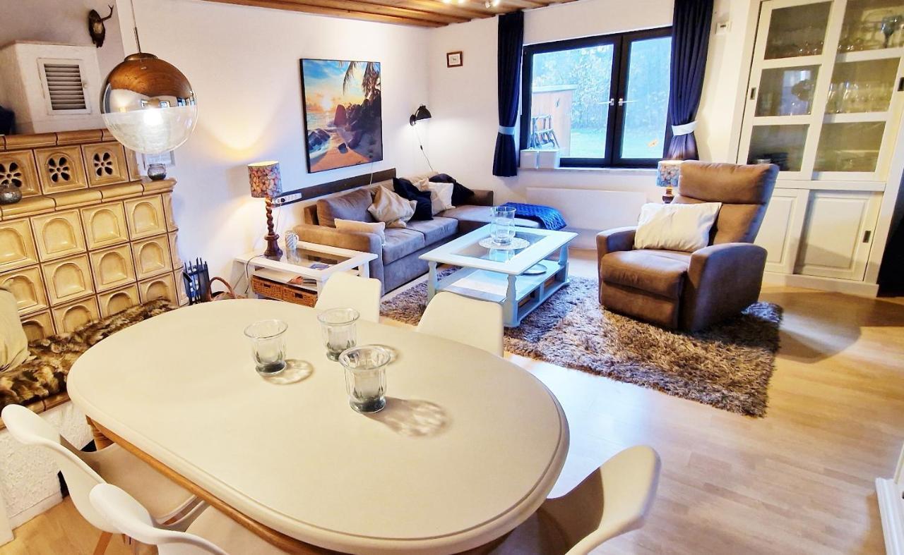 Bungalow Direkt Am See, Mit Eigenem Boot Roding Extérieur photo